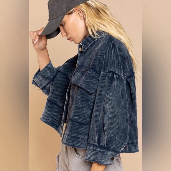 Maisie Vintage Style Navy Corduroy Cropped Trucker Jacket NWT - Picture 4 of 13